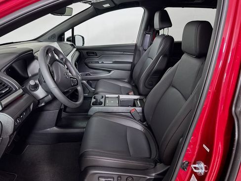 Used 2026 Honda Odyssey Sport-L image 8