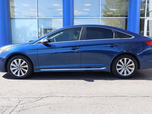 Used 2017 Hyundai Sonata Sport FWD image 2