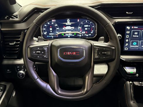 Used 2024 GMC Sierra 1500 AT4 w/ Technology Package AWD/4WD image 21