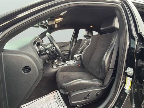 Used 2018 Dodge Charger GT AWD/4WD image 28