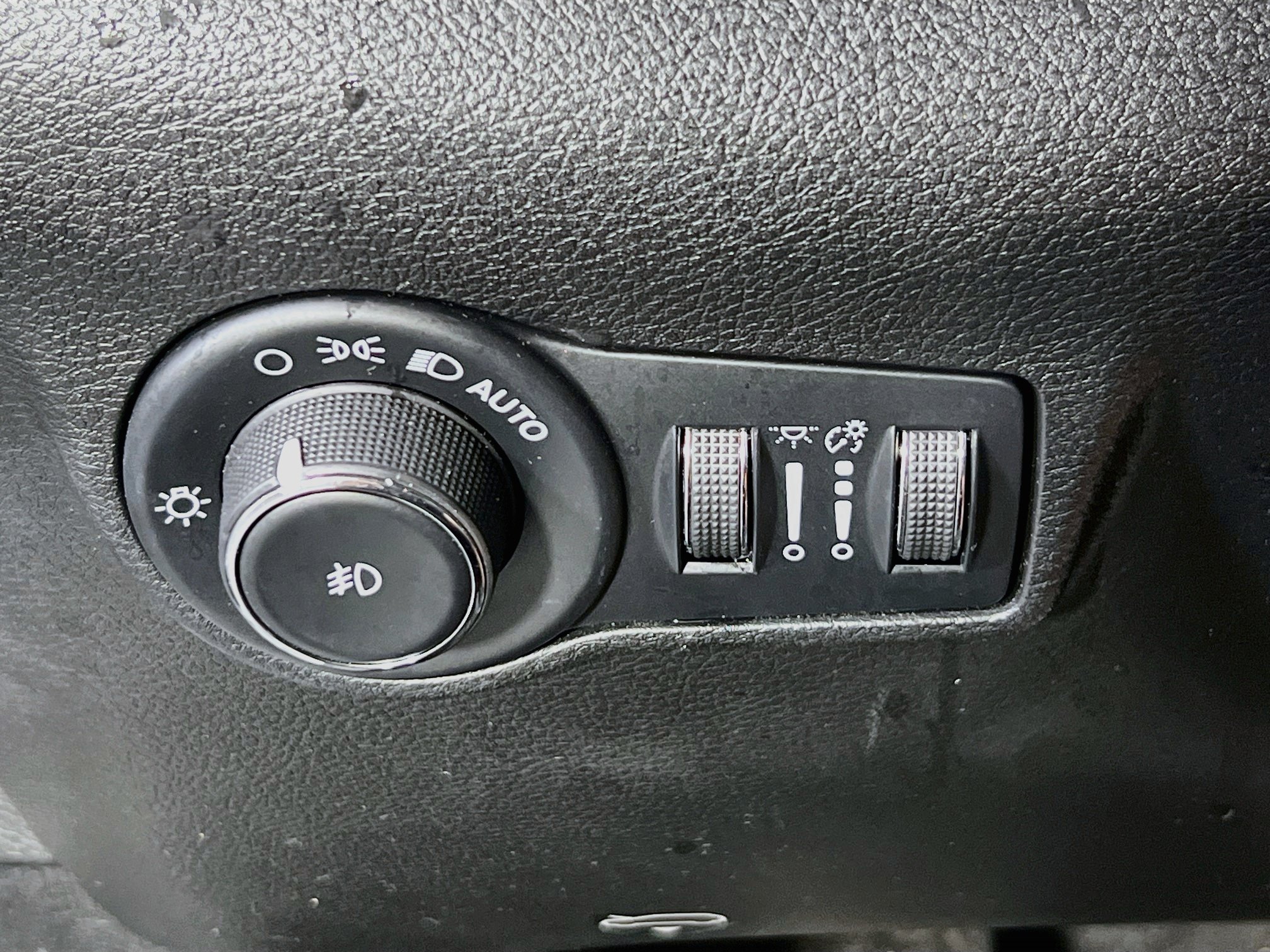 Used 2023 Jeep Compass Limited w/ Elite Group AWD/4WD image 10