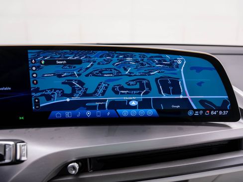 New 2026 Cadillac Vistiq Luxury w/ LPO, Floor Liner Package image 26