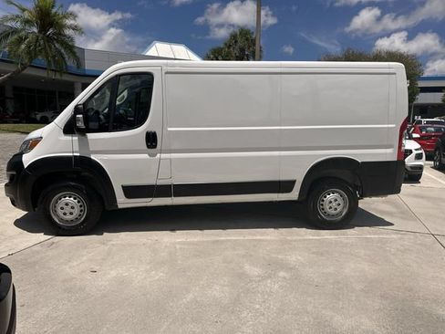 Used 2025 RAM ProMaster 2500 w/ Convenience Group FWD image 31