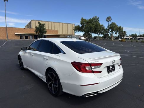 Used 2020 Honda Accord Sport image 5