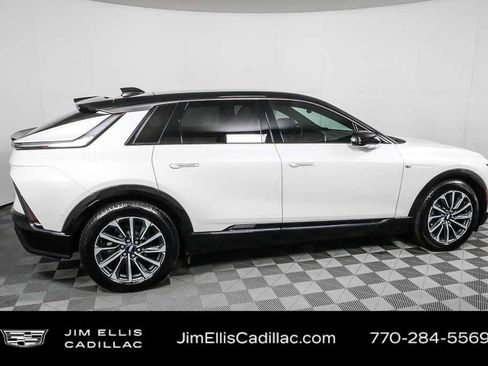 Certified 2024 Cadillac Lyriq Sport image 28