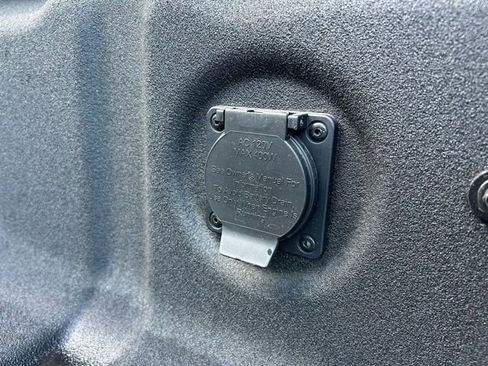 New 2026 Nissan Frontier PRO-4X w/ Pro-4x Convenience Package image 11