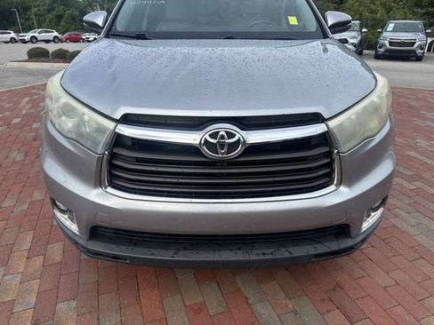 Used 2014 Toyota Highlander Limited FWD image 22