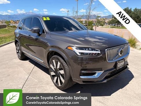 Used 2025 Volvo XC90 T8 Ultra w/ Protection Package AWD/4WD image 1