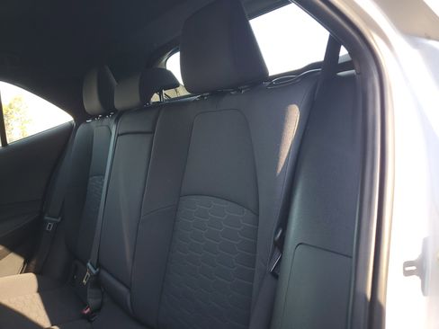 Used 2023 Toyota Corolla SE image 12