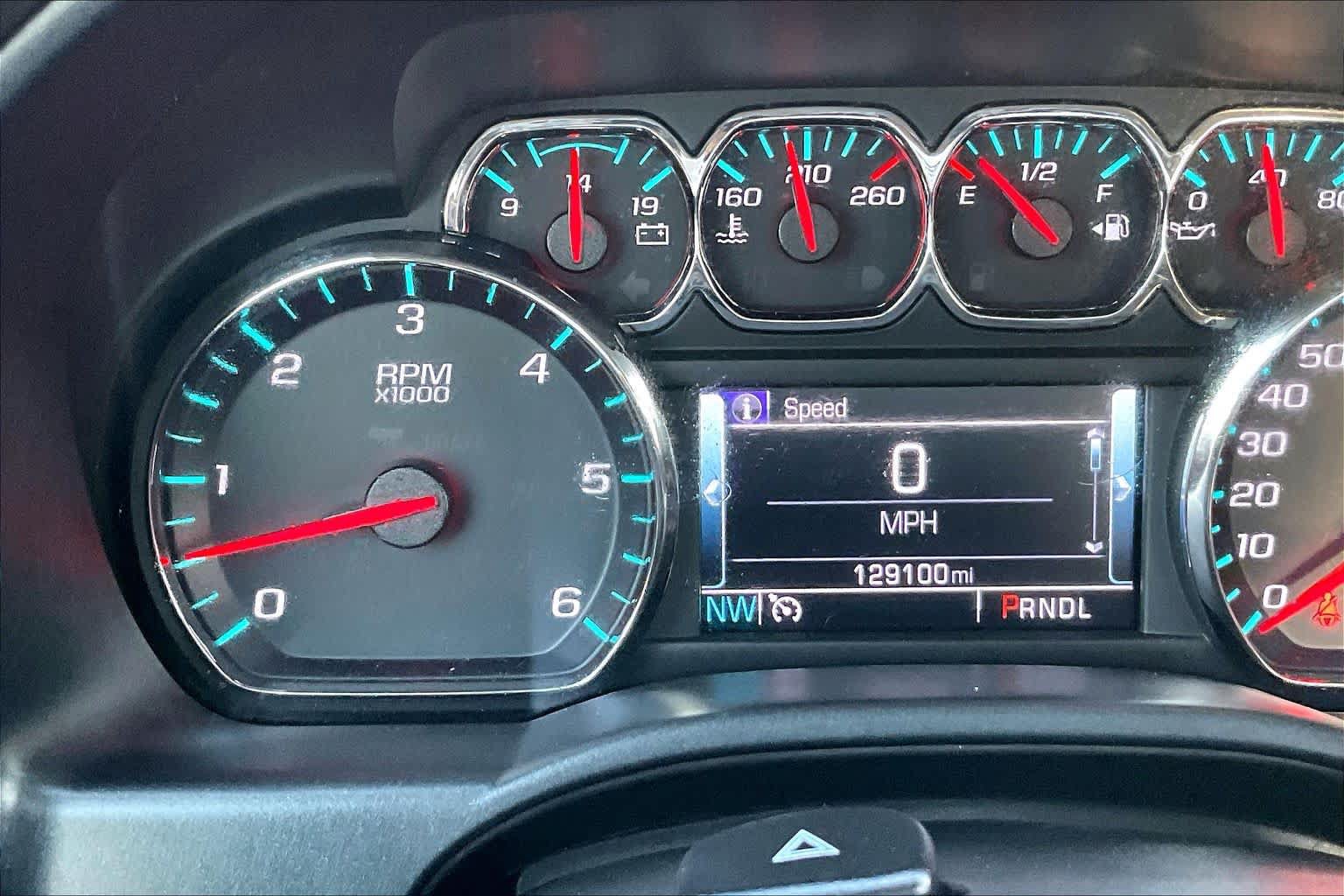 Used 2018 Chevrolet Silverado 1500 LT w/ Texas Edition RWD image 24