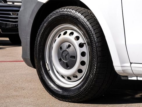 Used 2023 Mercedes-Benz Metris image 55