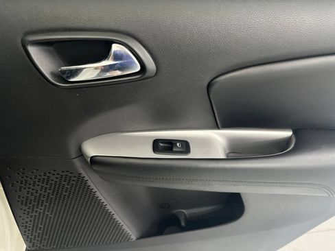 Used 2016 Dodge Journey SE w/ Flexible Seating Group FWD image 55
