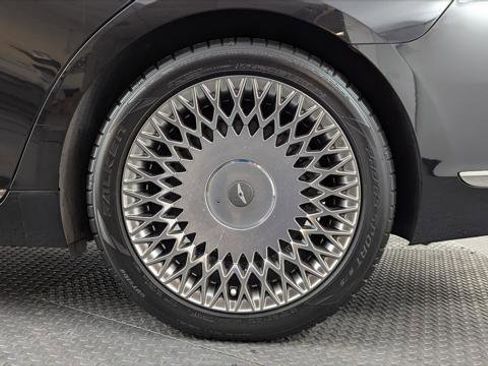 Used 2020 Genesis G90 3.3T Premium image 35