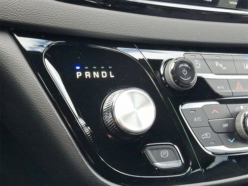 New 2026 Chrysler Voyager LX image 11