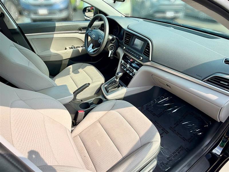 Used 2020 Hyundai Elantra SE FWD image 34