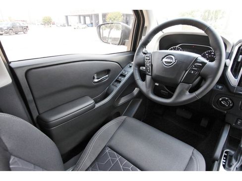 New 2026 Nissan Frontier SV w/ SV Convenience Package image 6