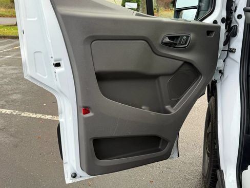 Used 2024 Ford Transit 250 148 Medium Roof w/ Load Area Protection Package RWD image 18