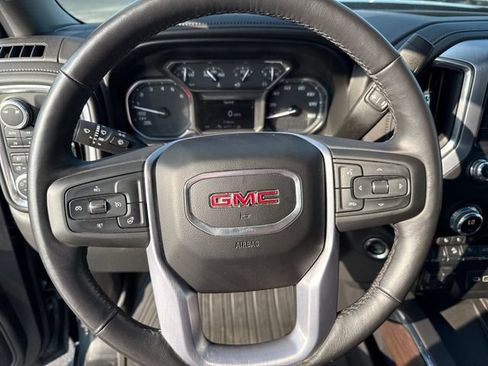 Used 2019 GMC Sierra 1500 SLT w/ SLT Premium Package AWD/4WD image 17