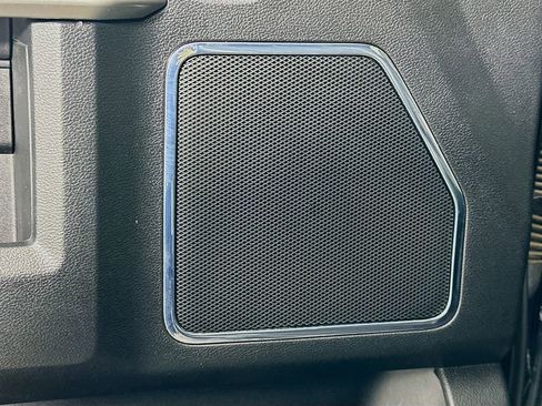 Used 2019 Ford F250 Lariat w/ Lariat Ultimate Package image 19