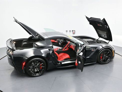 Used 2019 Chevrolet Corvette Z06 RWD image 34