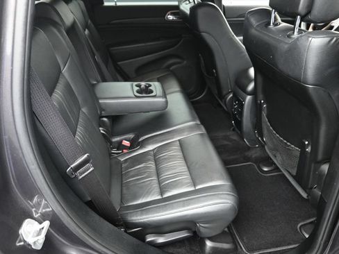 Used 2017 Jeep Grand Cherokee Laredo w/ Quick Order Package 23E AWD/4WD image 10