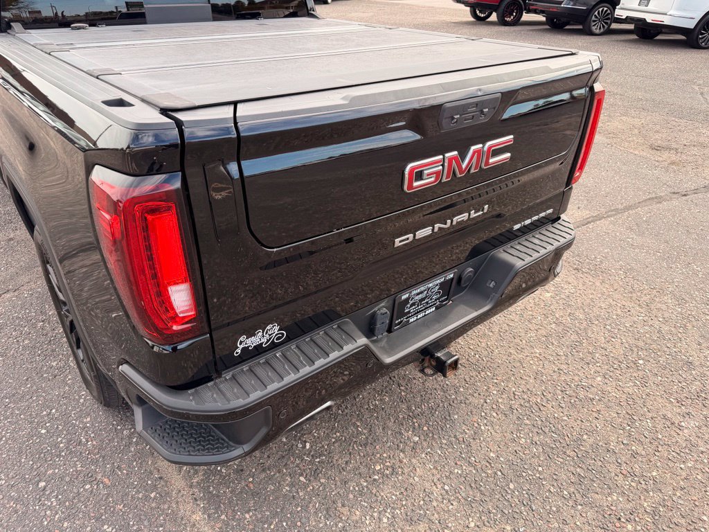 Used 2022 GMC Sierra 1500 Denali w/ Denali Premium Package AWD/4WD image 16