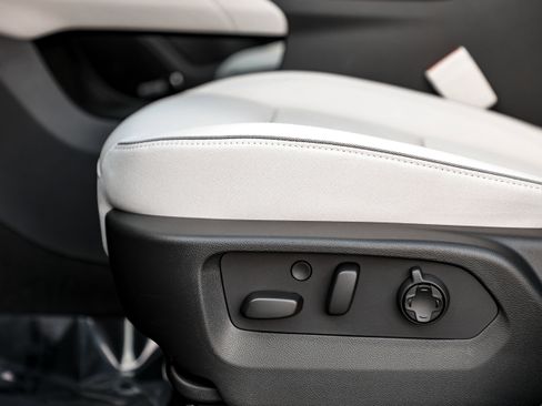 New 2026 Buick Envision Avenir image 11