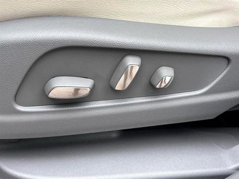 Used 2025 Cadillac XT5 Premium Luxury w/ Technology Package image 19