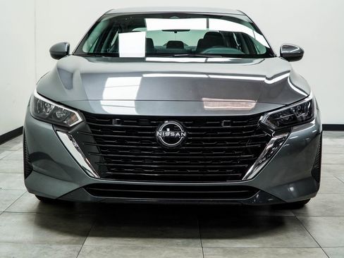 Used 2024 Nissan Sentra SV image 7