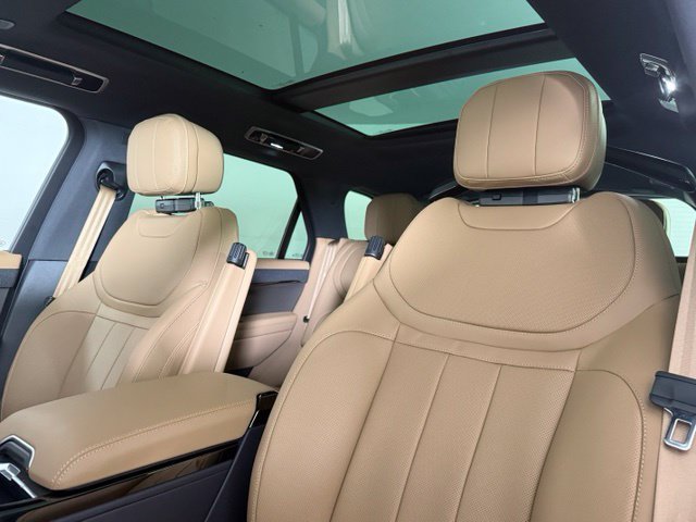 New 2026 Land Rover Range Rover Sport SE AWD/4WD image 16