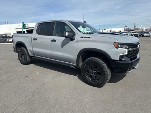 Used 2025 Chevrolet Silverado 1500 ZR2 w/ Technology Package image 27