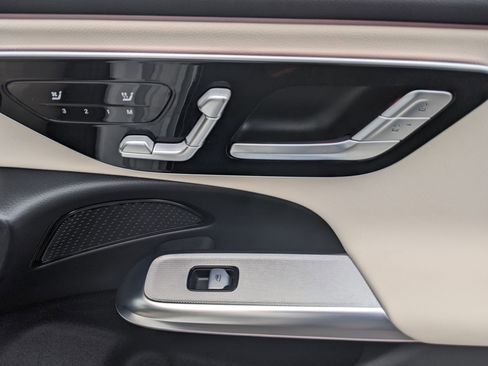 Certified 2025 Mercedes-Benz E 350 4MATIC Sedan image 36