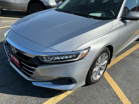 Used 2022 Honda Accord LX image 29