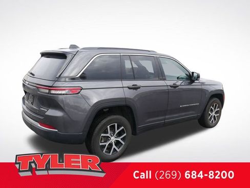 New 2025 Jeep Grand Cherokee Limited AWD/4WD image 8