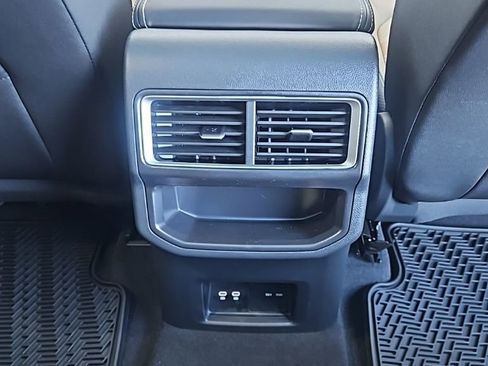 New 2026 Volkswagen Atlas Cross Sport SE AWD/4WD image 18