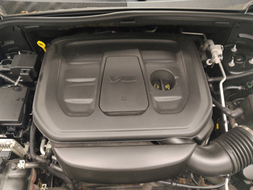Used 2019 Jeep Grand Cherokee Laredo AWD/4WD image 30