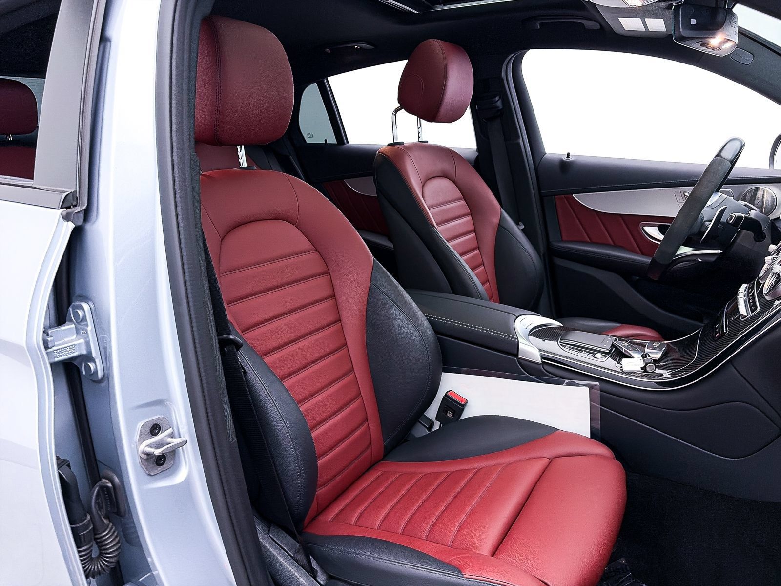 Used 2023 Mercedes-Benz GLC 43 AMG 4MATIC Coupe image 39