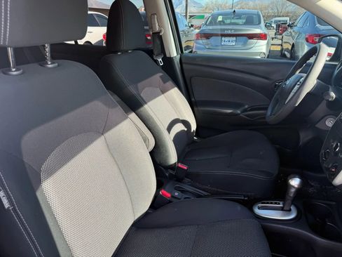 Used 2016 Nissan Versa SV image 23