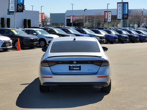 Used 2024 Honda Accord Sport image 6