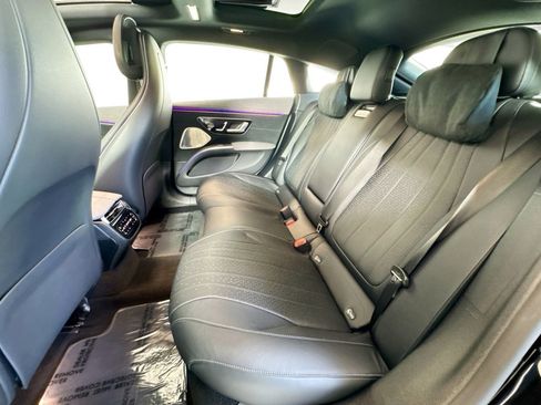 Certified 2024 Mercedes-Benz EQS 580 4MATIC Sedan image 23