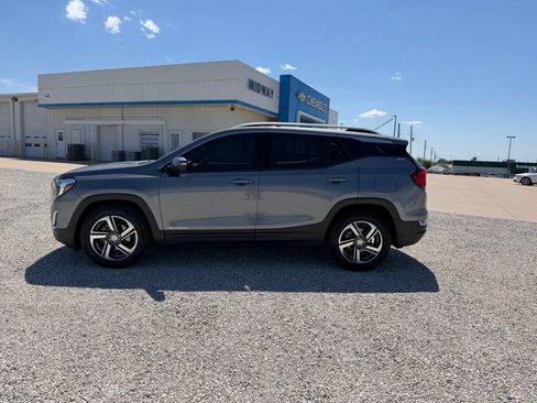 Used 2021 GMC Terrain SLT FWD image 7
