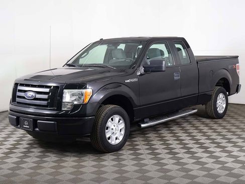 Used 2011 Ford F150 STX w/ Communications Pkg image 3