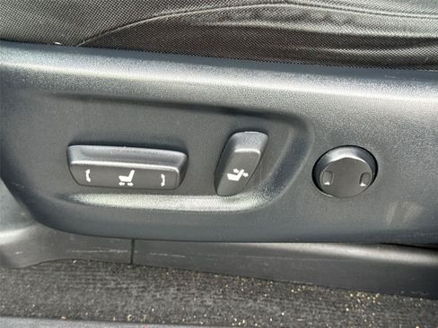 Used 2021 Toyota 4Runner SR5 AWD/4WD image 27