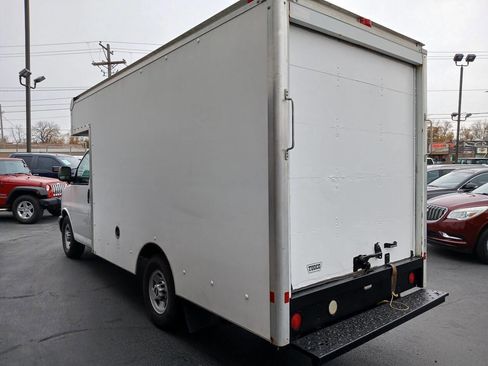 Used 2011 GMC Savana 3500 image 12