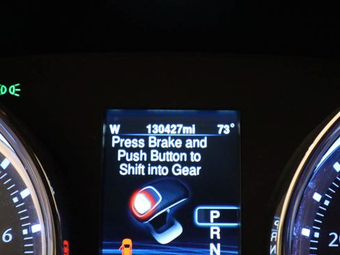 Used 2013 Chrysler 300 w/ Driver Convenience Group RWD image 5