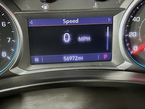 Used 2020 Chevrolet Equinox Premier image 19