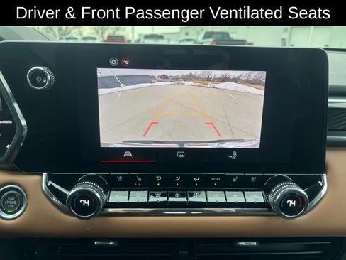 Certified 2025 GMC Canyon AT4 w/ Nightfall Edition image 15