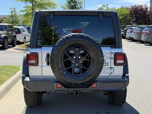 Used 2024 Jeep Wrangler Unlimited Sport AWD/4WD image 11