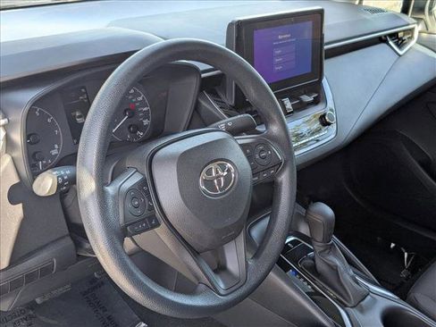 Used 2023 Toyota Corolla LE image 10