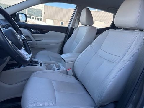 Used 2022 Nissan Rogue Sport SL AWD/4WD image 18